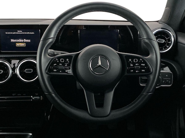 Used Mercedes-Benz A-Class 2019 for sale - 76192402: Photo 11