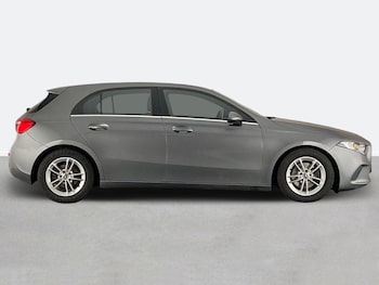 Used Mercedes-Benz A-Class 2019 for sale - 76192402: Photo 2