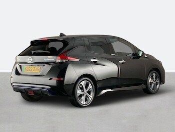 Used Nissan Leaf 2022 for sale - 77842900: Photo