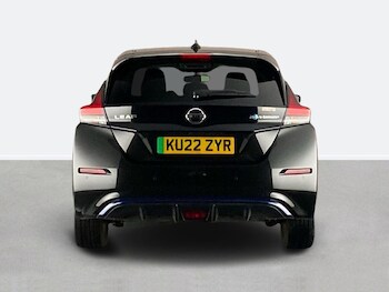 Used Nissan Leaf 2022 for sale - 77842900: Photo