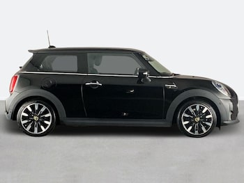 Used MINI Hatch 2021 for sale - 76047250: Photo