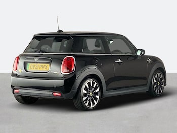 Used MINI Hatch 2021 for sale - 76047250: Photo