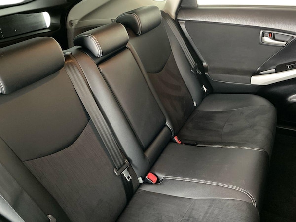 Used Toyota Prius 2015 for sale - 76206990: Photo 15