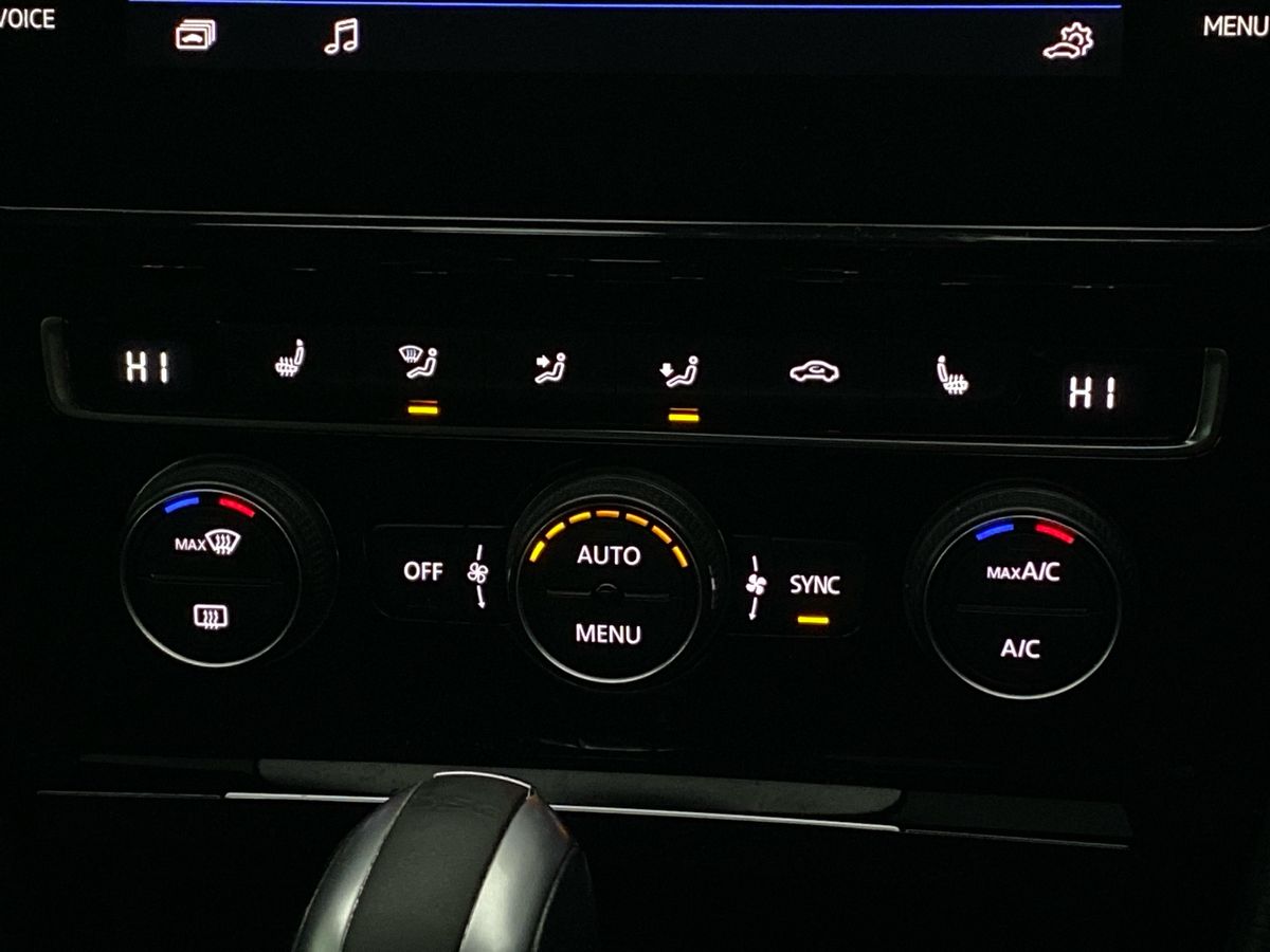 Used Volkswagen Golf 2019 for sale - 76553408: Photo 23