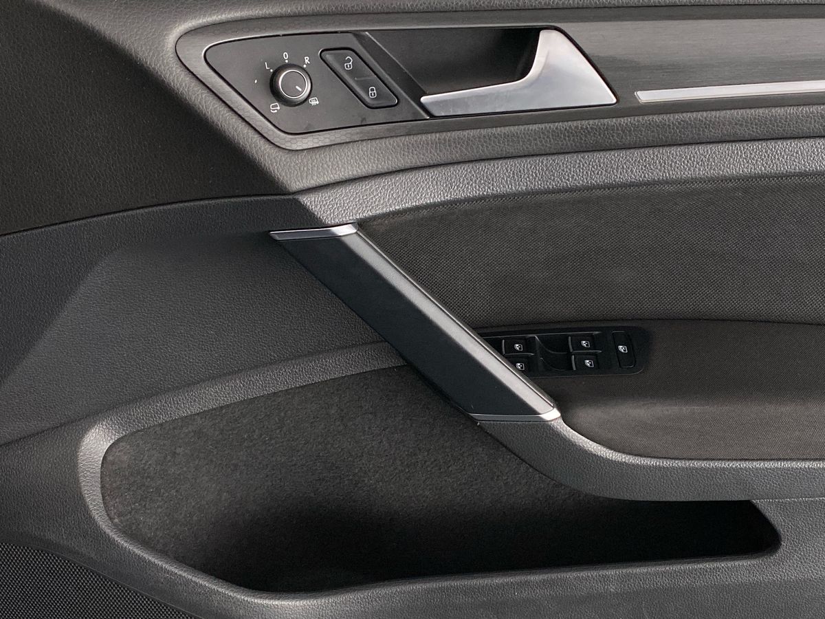 Used Volkswagen Golf 2019 for sale - 76553408: Photo 27