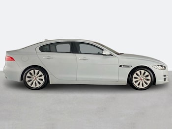 Used Jaguar XE 2015 for sale - 77561242: Photo