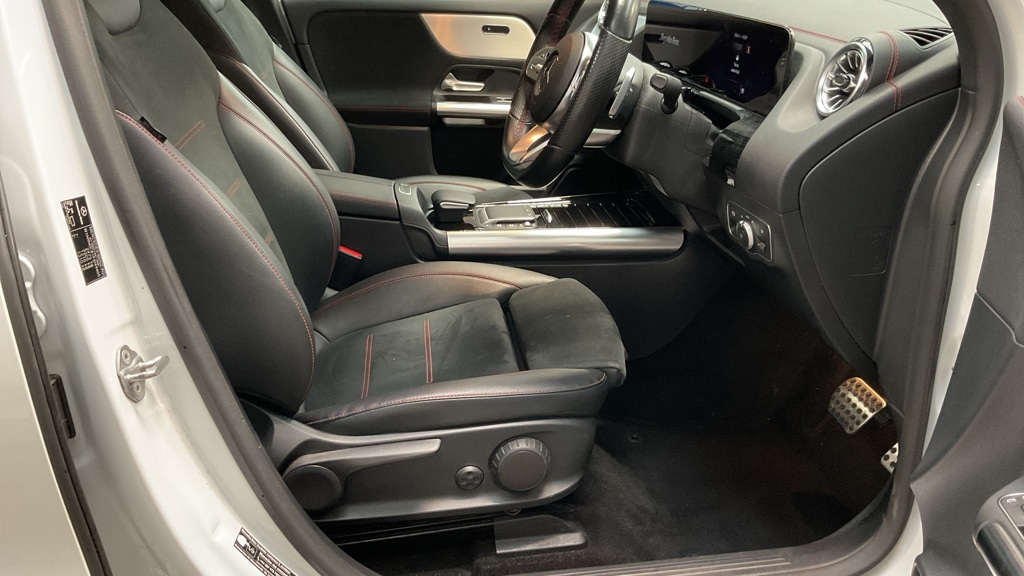 Used Mercedes-Benz EQA 2022 for sale - 76515828: Photo 8