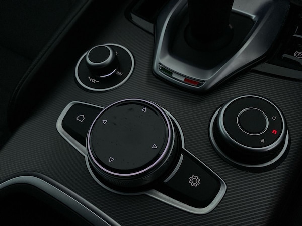 Used Alfa Romeo Giulia 2022 for sale - 76158132: Photo 22