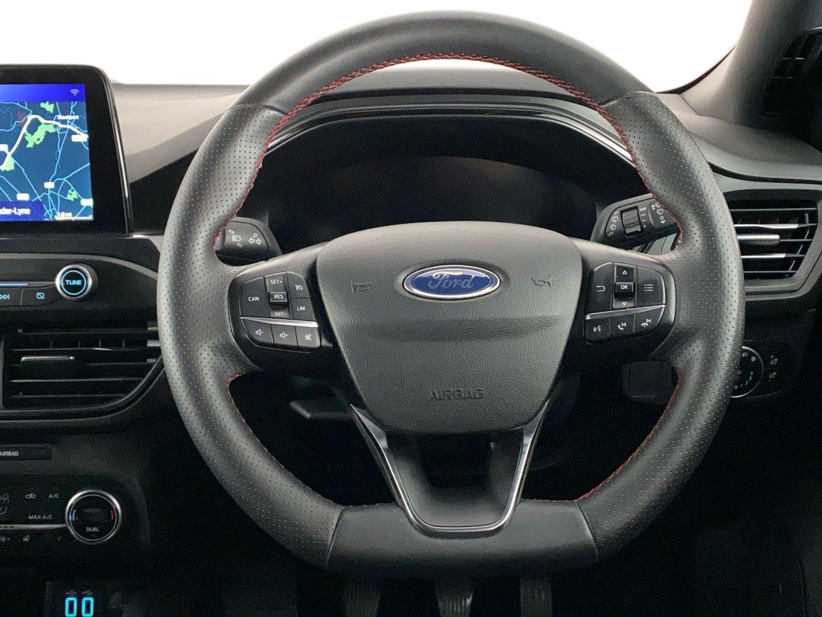 Used Ford Focus 2021 for sale - 76158123: Photo 11