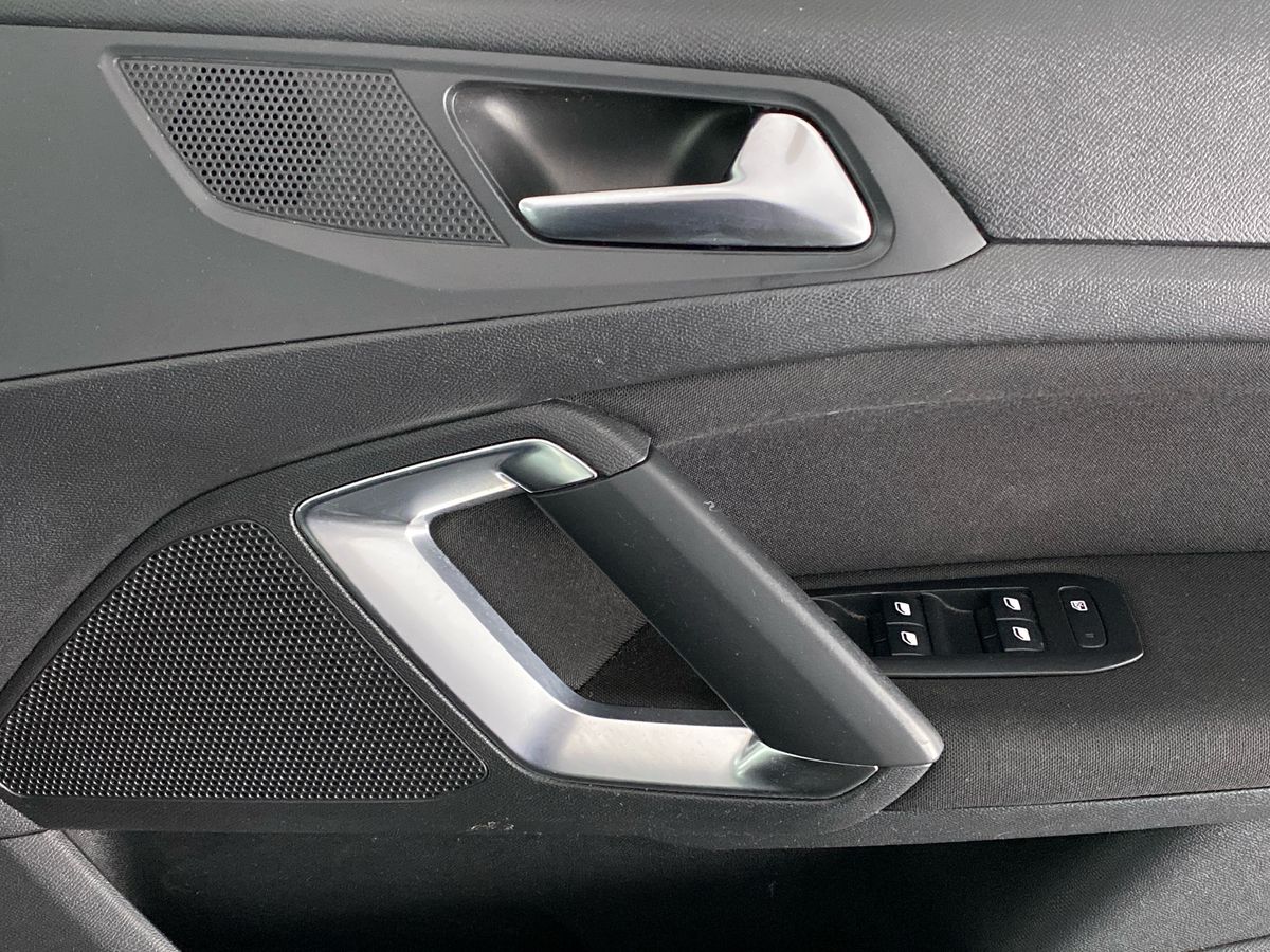 Used Peugeot 308 2016 for sale - 77943719: Photo 26