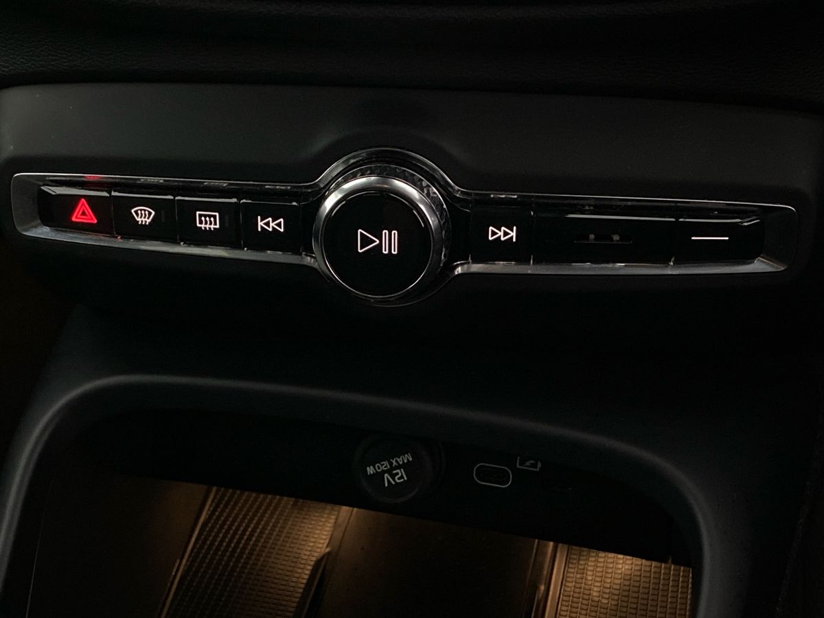 Used Volvo XC40 2022 for sale - 75824718: Photo 22