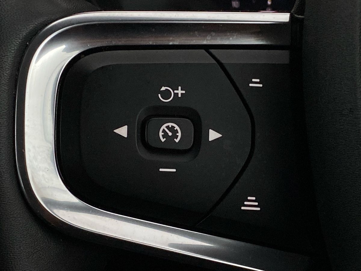 Used Volvo XC40 2022 for sale - 75824718: Photo 24