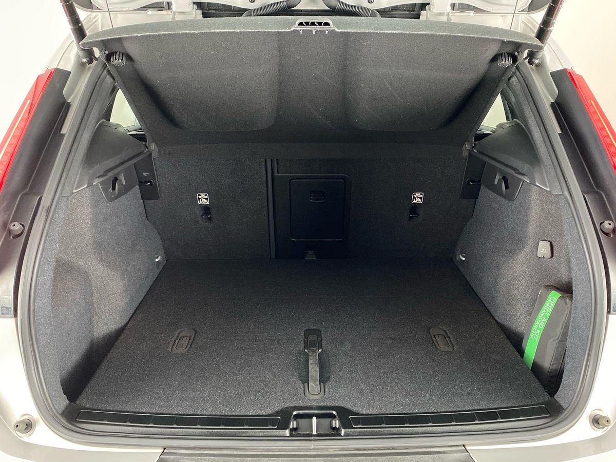 Used Volvo XC40 2022 for sale - 75824718: Photo 28