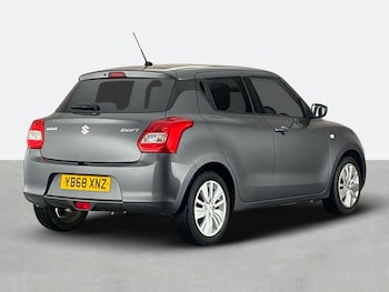 Used Suzuki Swift 2018 for sale - 75713661: Photo