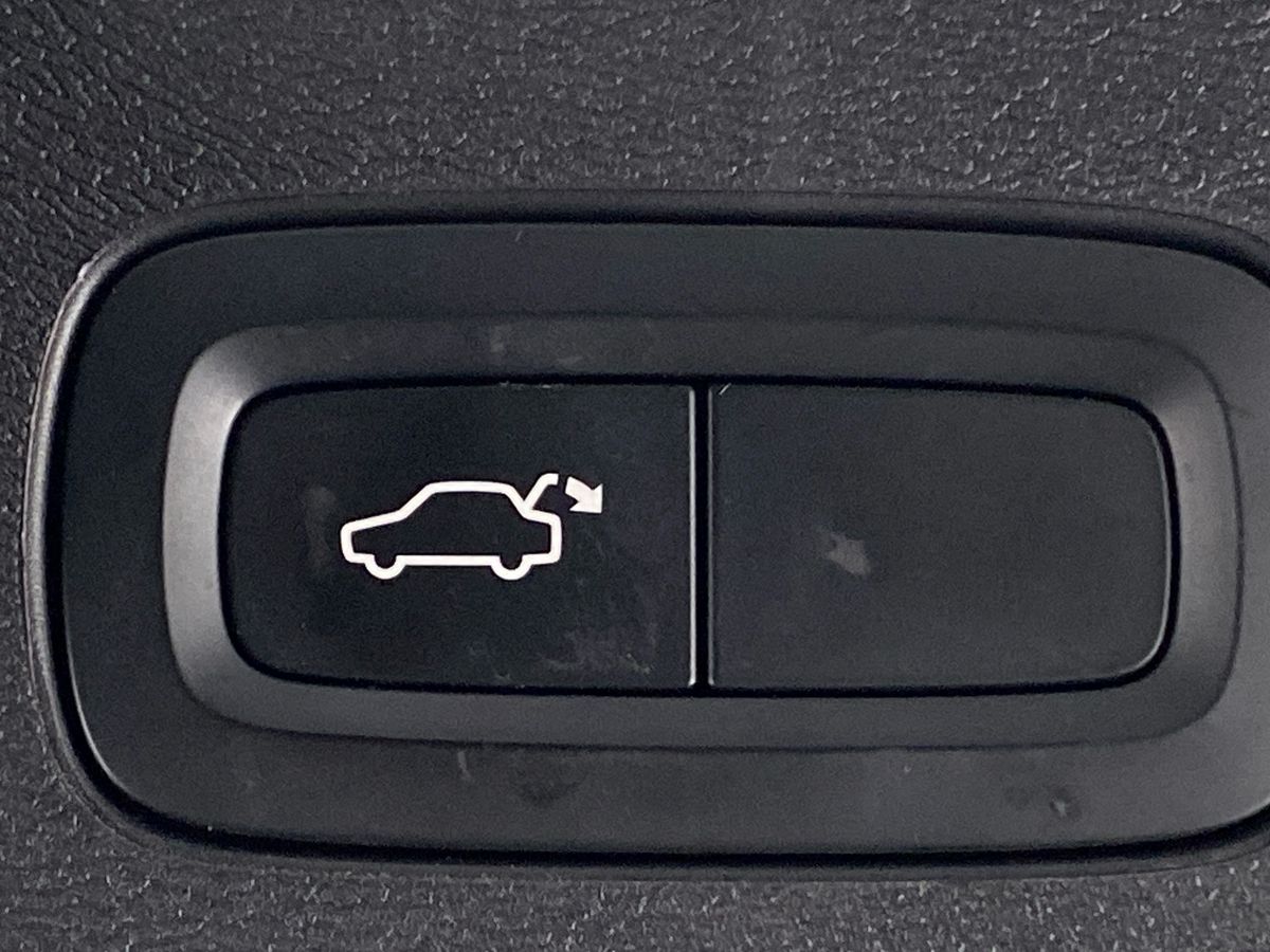 Used Volvo XC60 2020 for sale - 76128623: Photo 28