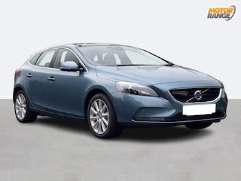 Used Volvo V40 2018 for sale - 75673922: Photo