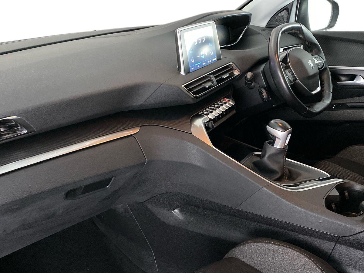 Used Peugeot 5008 2020 for sale - 76207033: Photo 14