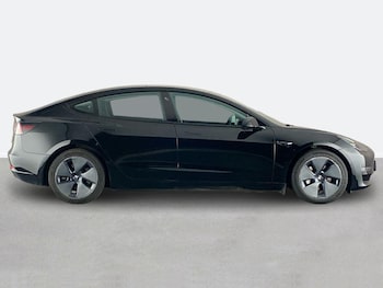Used Tesla Model 3 2022 for sale - 76890131: Photo