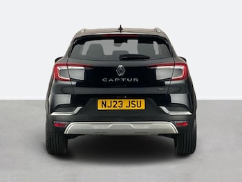 Used Renault Captur 2023 for sale - 77943731: Photo