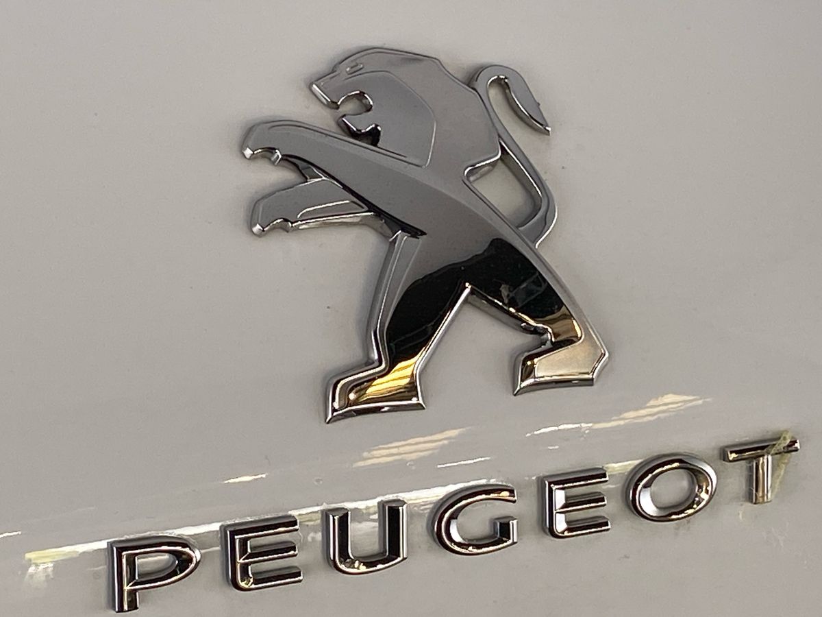 Used Peugeot 308 2015 for sale - 76390939: Photo 26