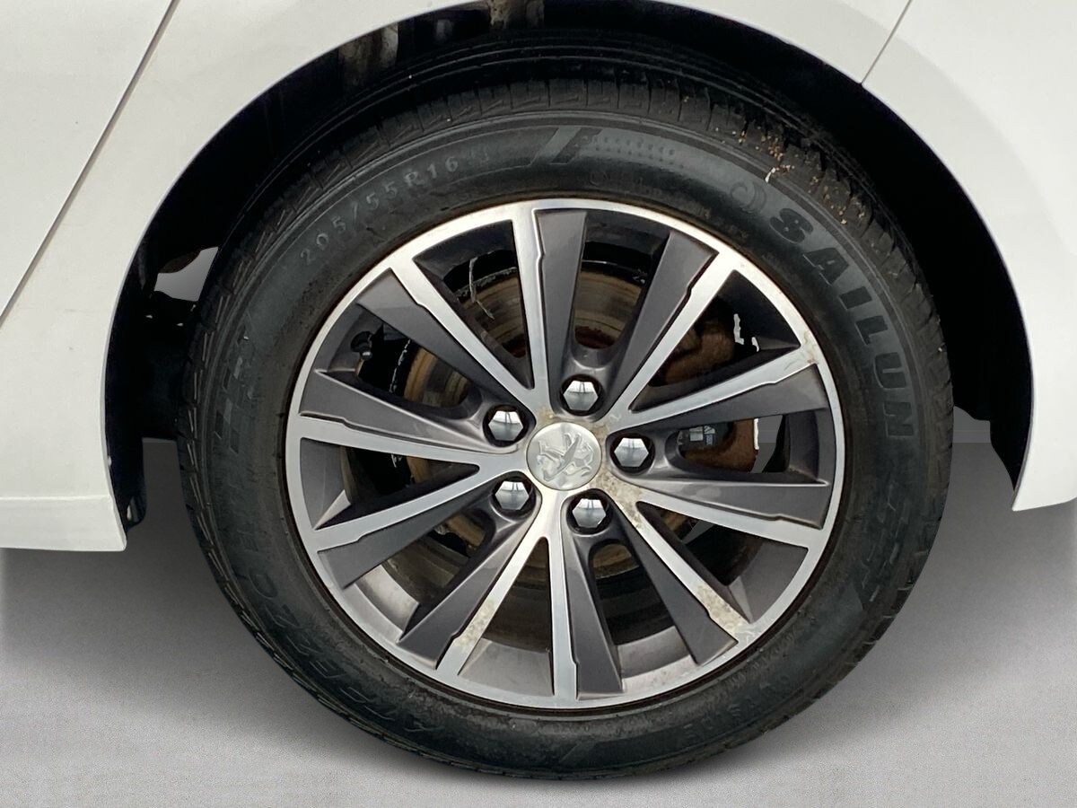 Used Peugeot 308 2015 for sale - 76390939: Photo 29