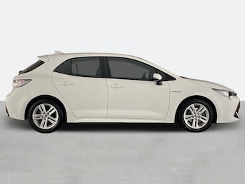 Used Toyota Corolla 2021 for sale - 76128276: Photo 2