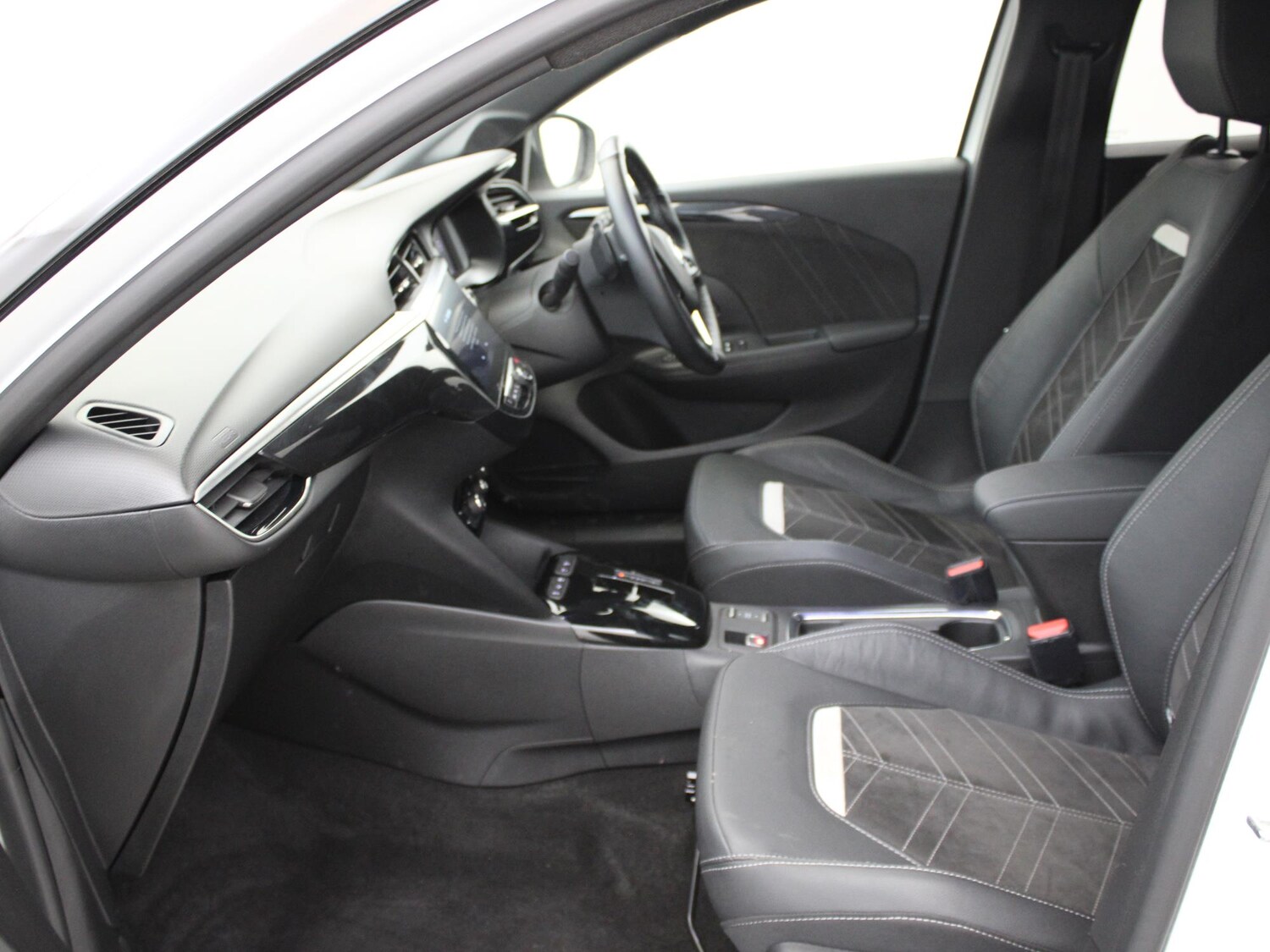 Used Vauxhall Corsa 2023 for sale - 77943672: Photo 11