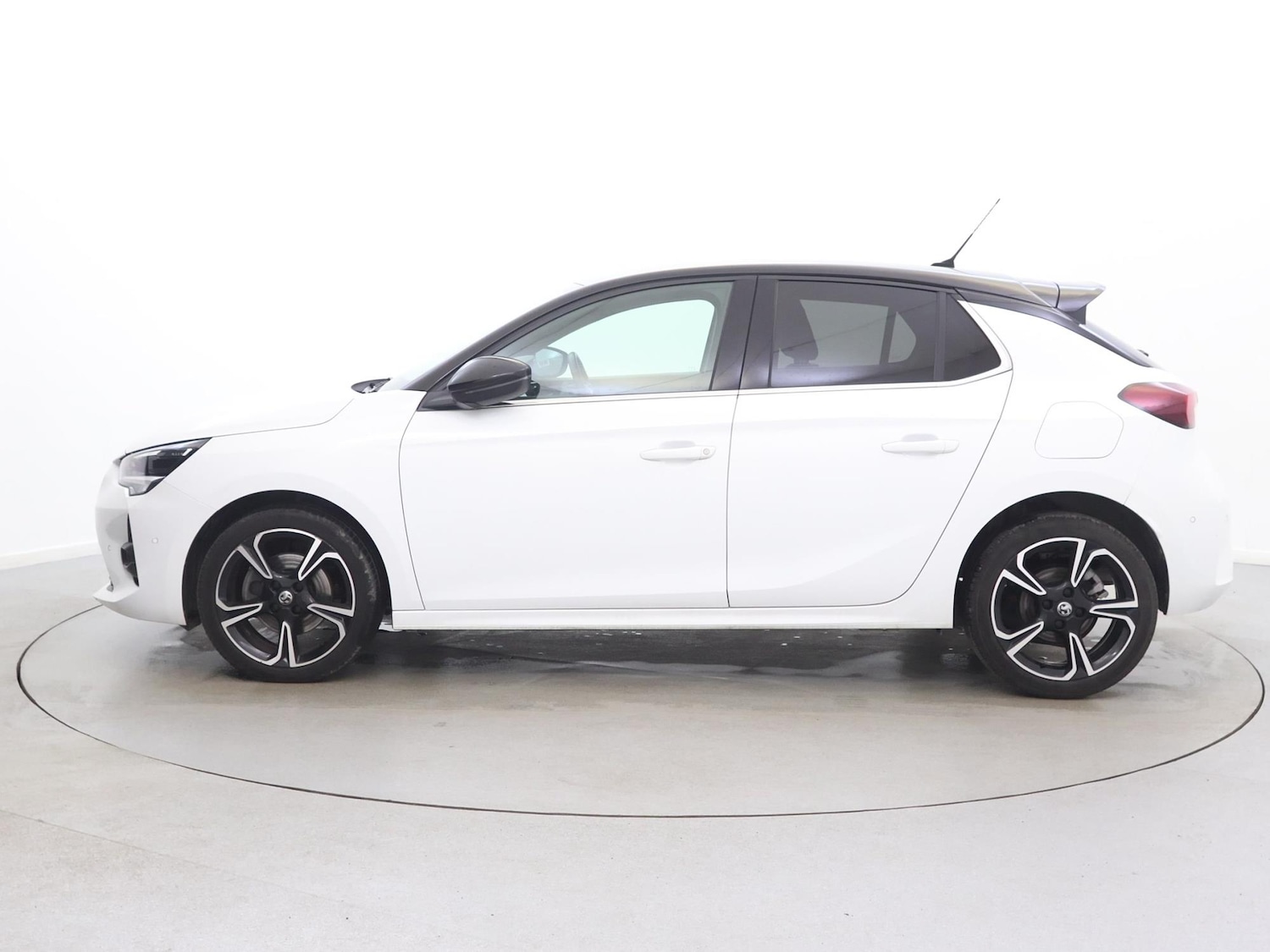 Used Vauxhall Corsa 2023 for sale - 77943672: Photo 4