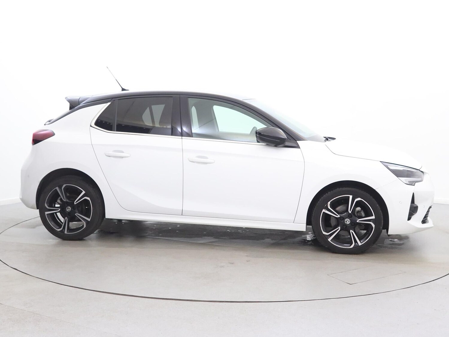 Used Vauxhall Corsa 2023 for sale - 77943672: Photo 8