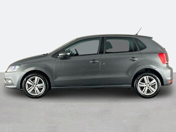 Used Volkswagen Polo 2017 for sale - 78282710: Photo