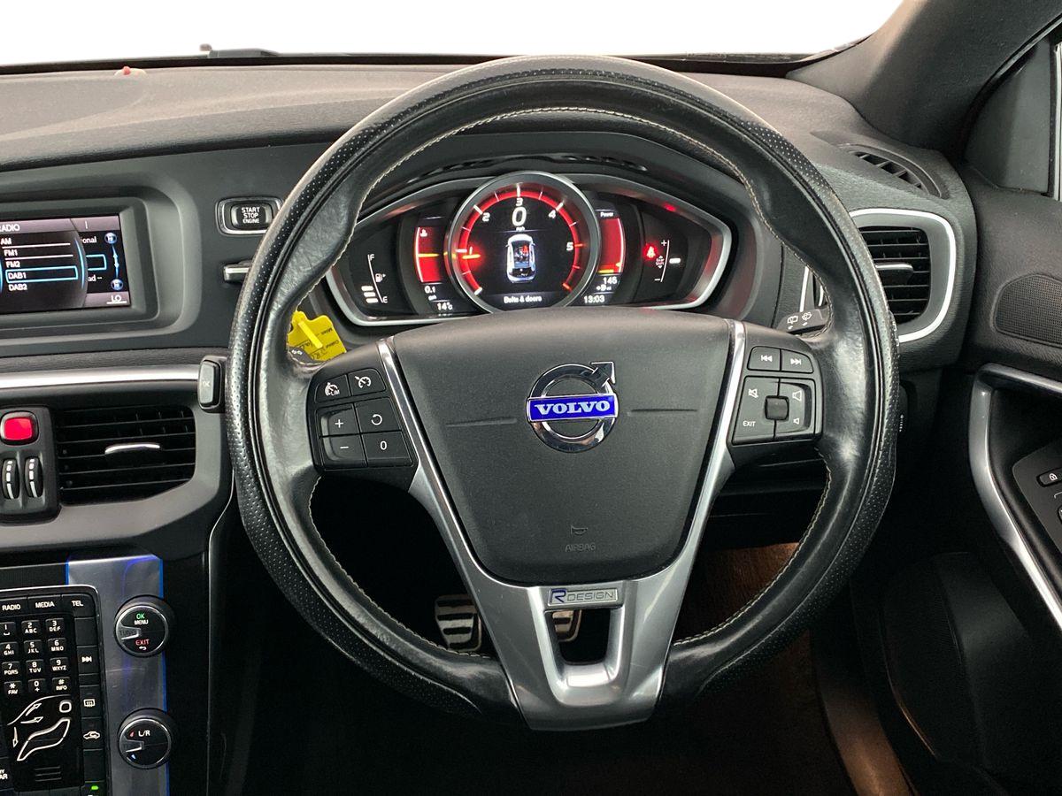 Used Volvo V40 2015 for sale - 77742201: Photo 11