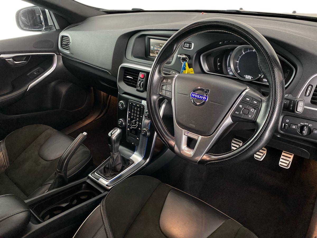 Used Volvo V40 2015 for sale - 77742201: Photo 12