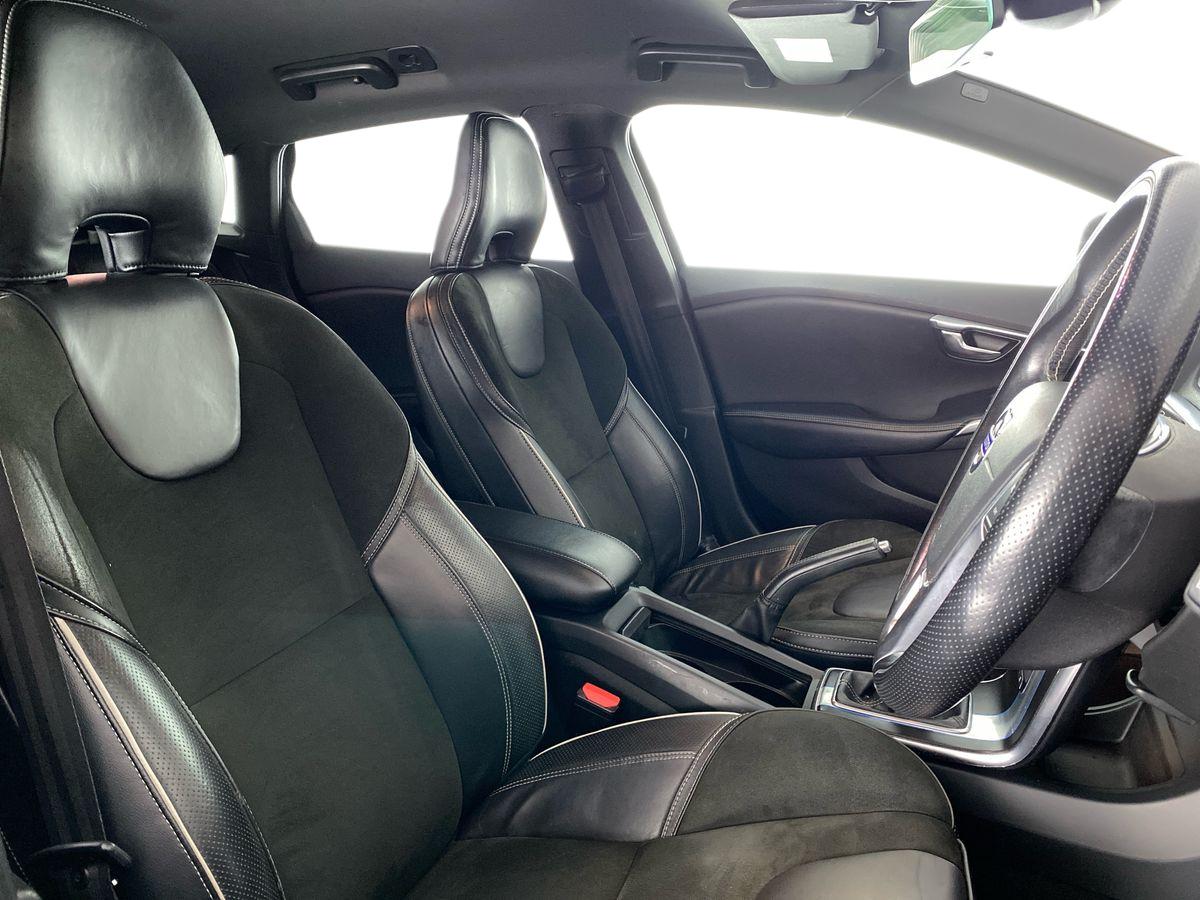 Used Volvo V40 2015 for sale - 77742201: Photo 13