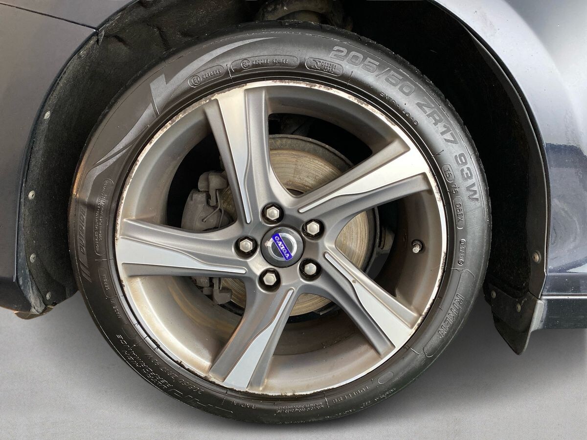 Used Volvo V40 2015 for sale - 77742201: Photo 26