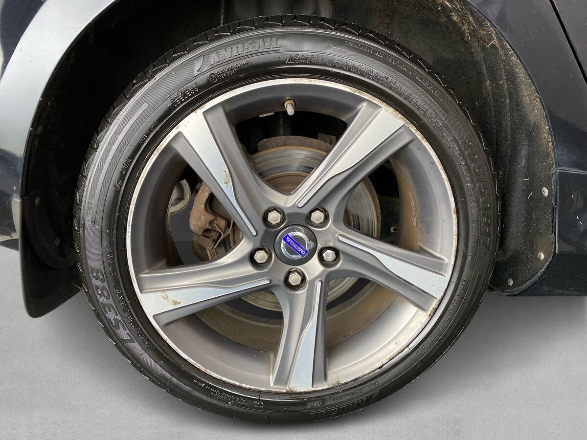 Used Volvo V40 2015 for sale - 77742201: Photo 28