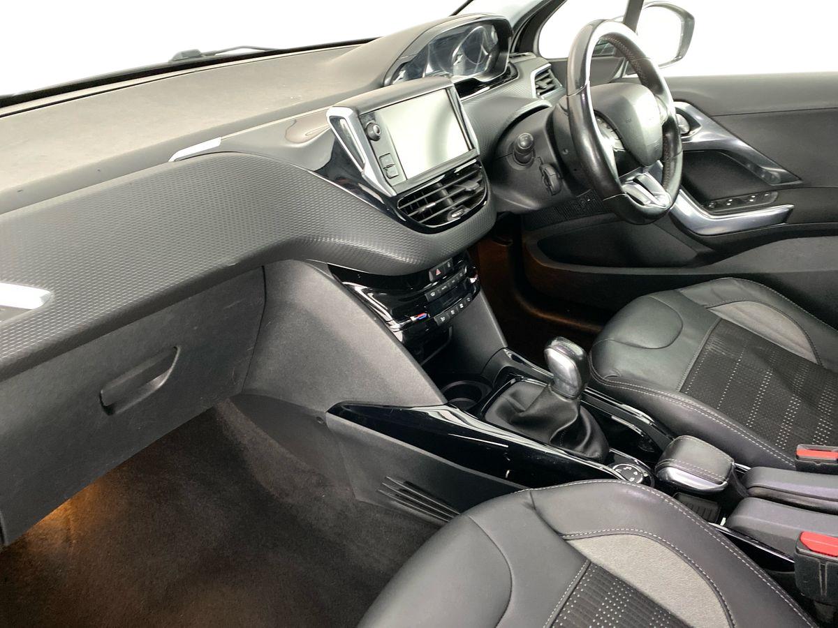 Used Peugeot 2008 2015 for sale - 76502925: Photo 14