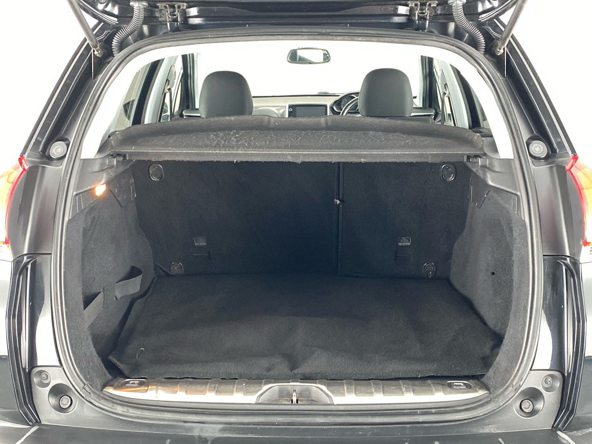 Used Peugeot 2008 2015 for sale - 76502925: Photo 26