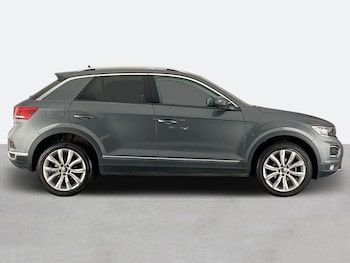 Used Volkswagen T-Roc 2021 for sale - 75592468: Photo
