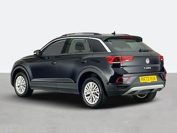 Used Volkswagen T-Roc 2023 for sale - 75215927: Photo