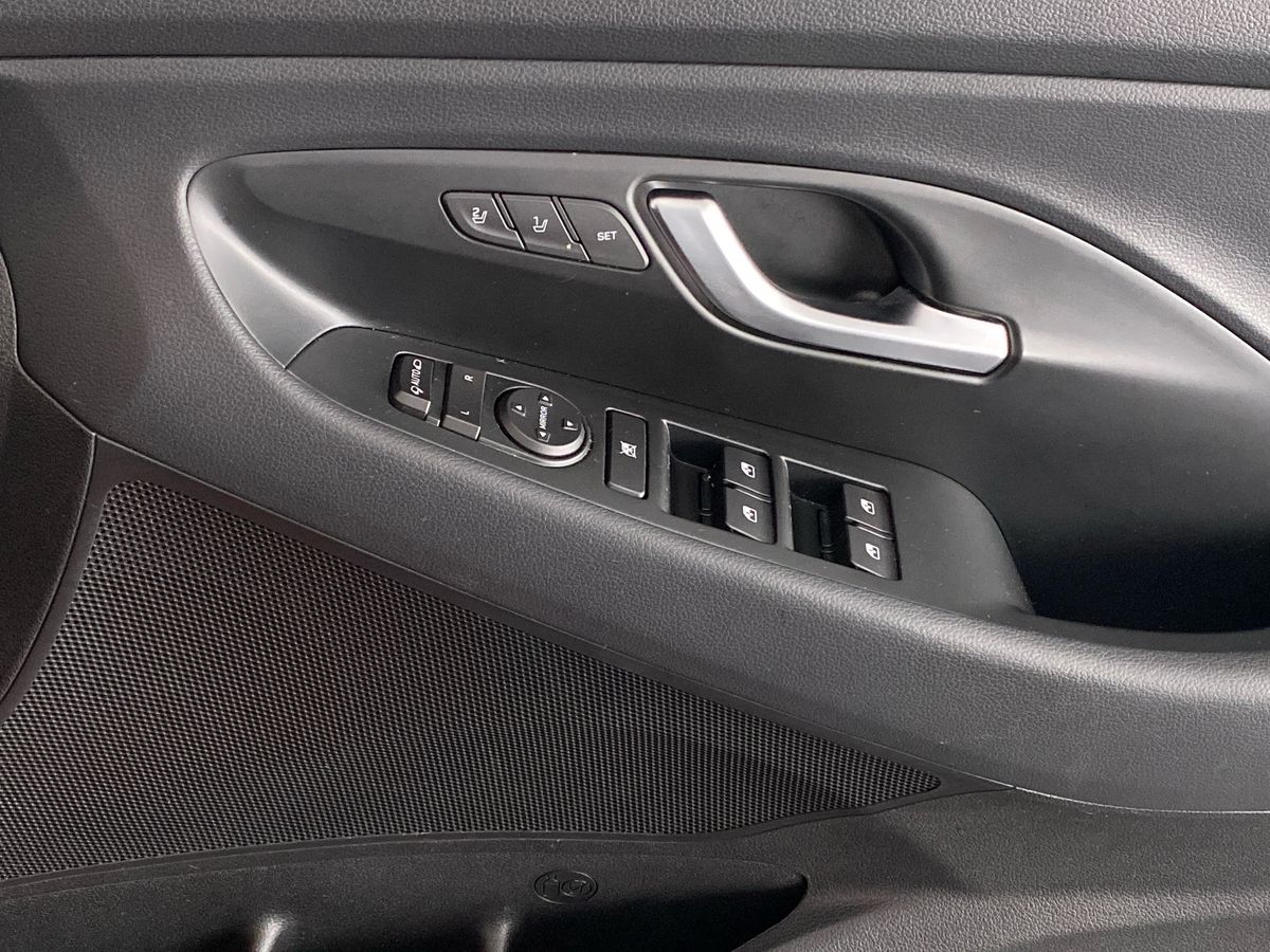 Used Hyundai i30 2019 for sale - 76300404: Photo 25