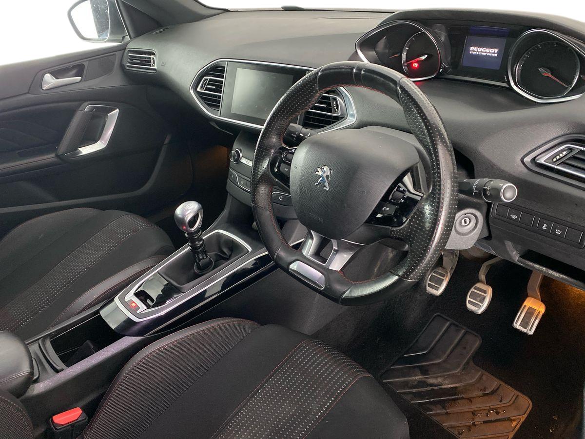 Used Peugeot 308 2016 for sale - 76515795: Photo 12