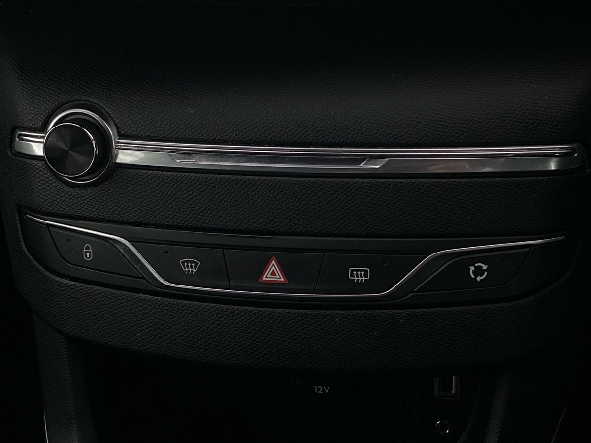 Used Peugeot 308 2016 for sale - 76515795: Photo 25