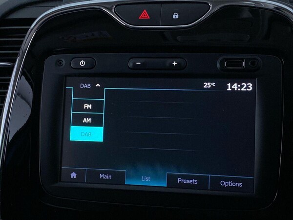 Used Renault Captur 2016 for sale - 75331342: Photo 16