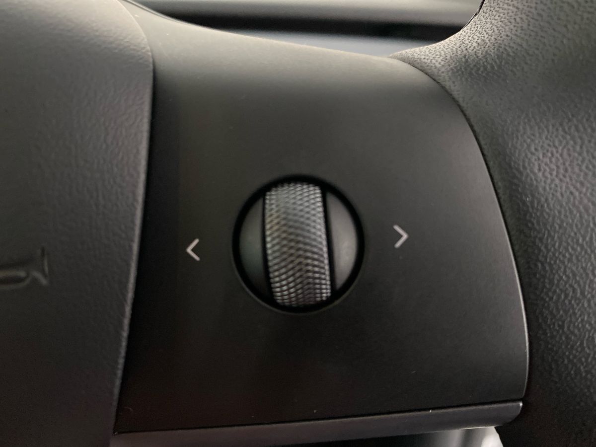 Used Tesla Model Y 2024 for sale - 77842855: Photo 21