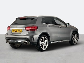 Used Mercedes-Benz GLA 2020 for sale - 77687128: Photo