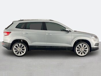 Used Skoda Karoq 2020 for sale - 76177366: Photo 2