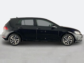 Used Volkswagen Golf 2019 for sale - 78218268: Photo