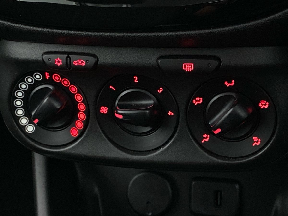 Used Vauxhall Corsa 2019 for sale - 76587953: Photo 21