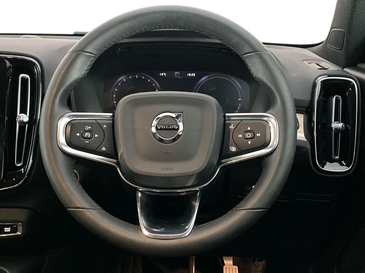 Used Volvo XC40 2022 for sale - 77472850: Photo 11