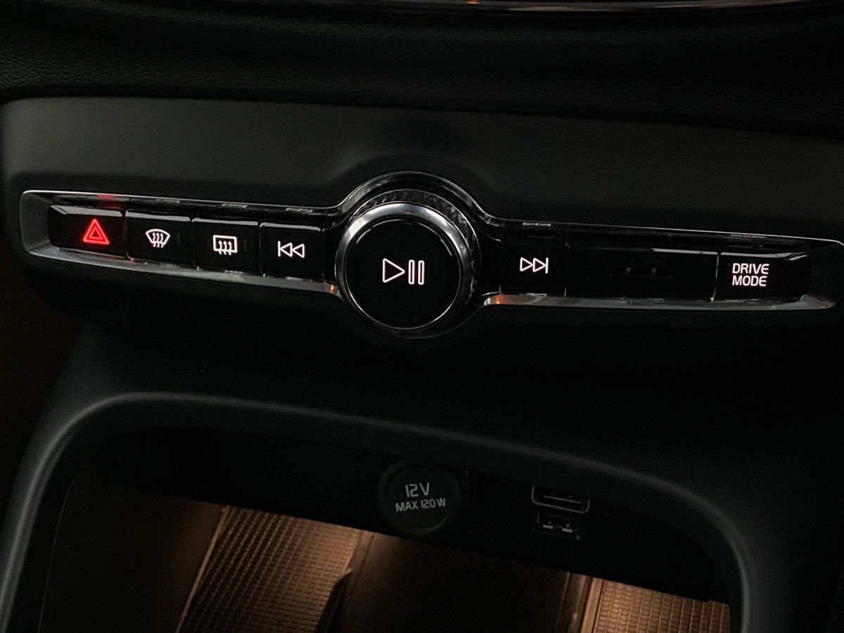 Used Volvo XC40 2022 for sale - 77472850: Photo 22